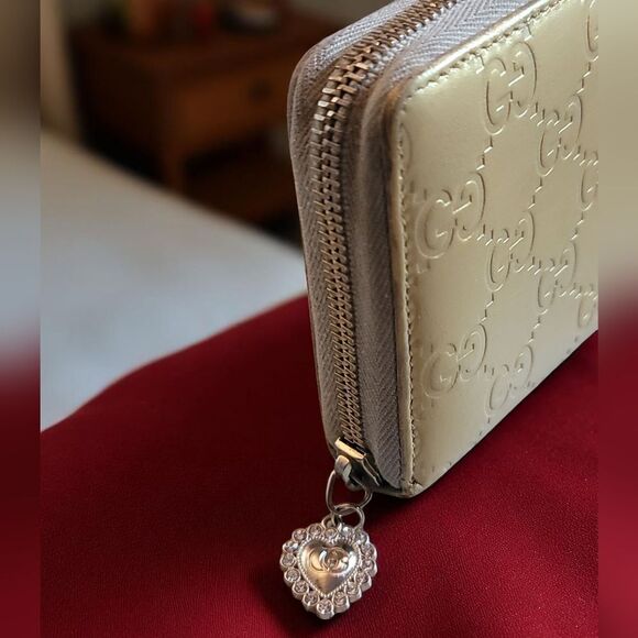 Gucci Rehab Repainted Guccissima Metal Bar Zip Around Wallet - Picture 3 of 9